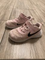 Nike Kinderschuhe Größe  27 Schuhe Niedersachsen - Bülkau Vorschau