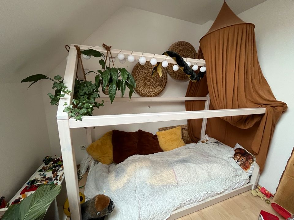 Hausbett (90x200 Liegefläche) Flexa Cottage Bett in Bergheim