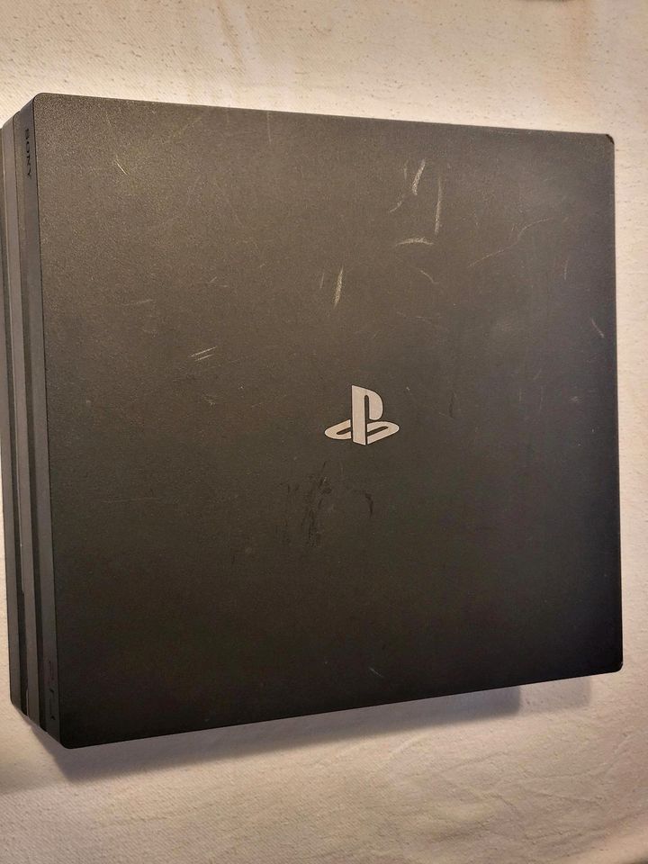 Playstation 4 pro, 1 TB in Kaarst