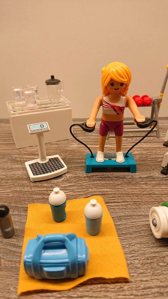 Playmobil Fitnessstudio (9867) in Berlin - Reinickendorf | Playmobil  günstig kaufen, gebraucht oder neu | eBay Kleinanzeigen ist jetzt  Kleinanzeigen