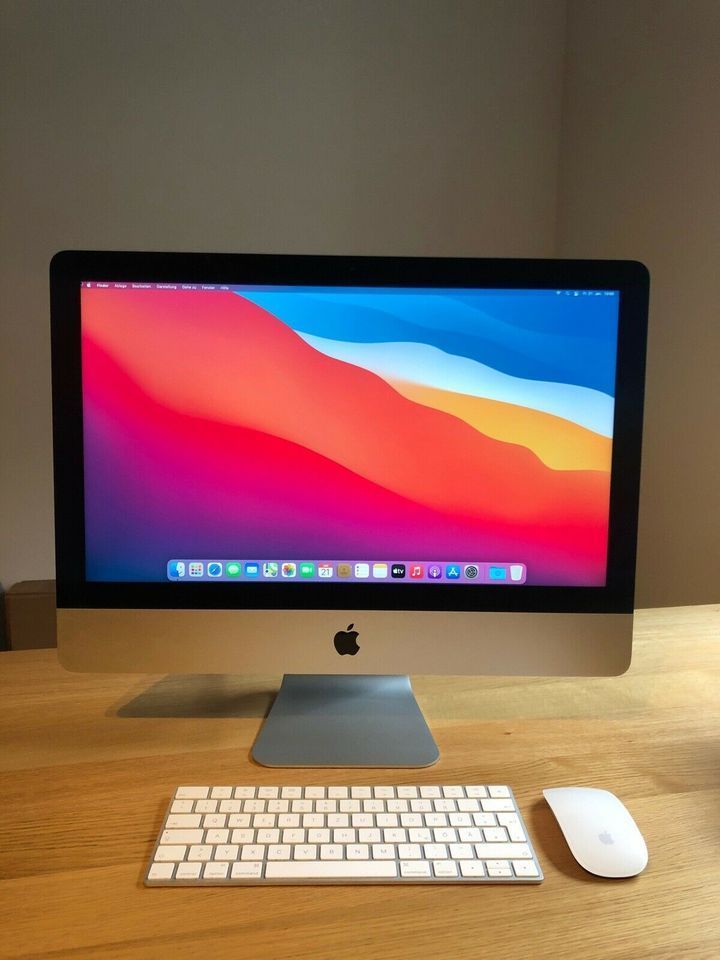 Apple iMac 21,5 Zoll, 8 GB Speicher, 1 TB Festplatte, Late 2015 in Hamburg
