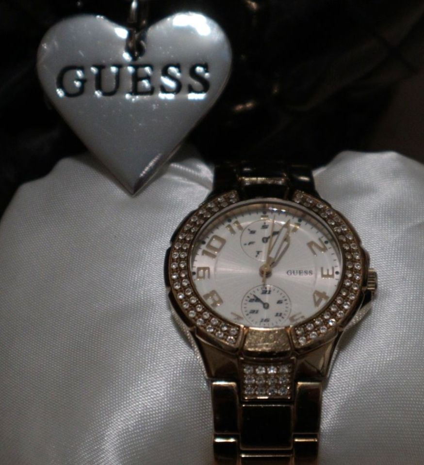 Armbanduhr Uhr GUESS für Damen Gold Strass TOP Ostergeschenk in Künzelsau