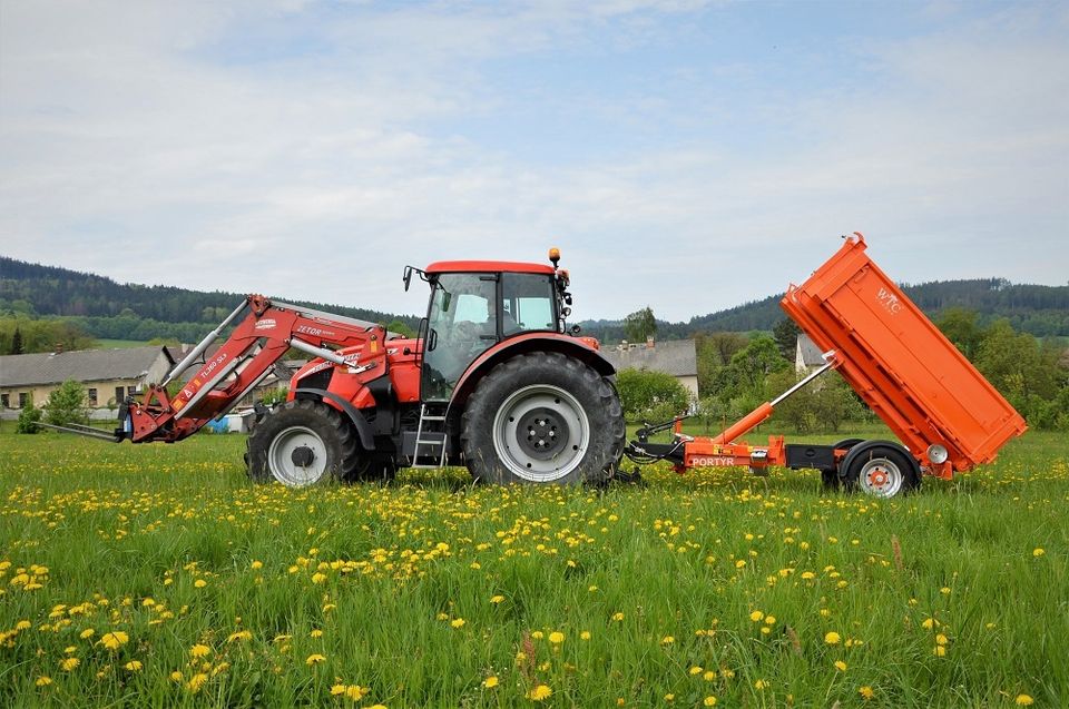 Hakenliftanhänger Abroller 4300kg WTC Traktor LKW Container NEU in Osterweddingen