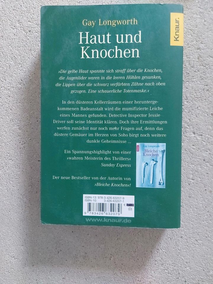 Gay Longworth Bleiche Knochen, Haut und Knoche in Kasbach-Ohlenberg