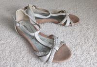 36 Sandalen Sandaletten Silber weiß Jana Bayern - Rednitzhembach Vorschau
