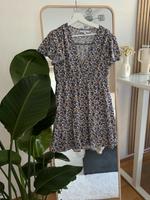 Sommerkleid Blumen Größe 40 Bayern - Regensburg Vorschau