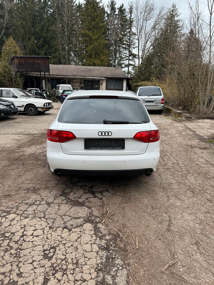 Audi A4 Avant S-line in Ottobrunn