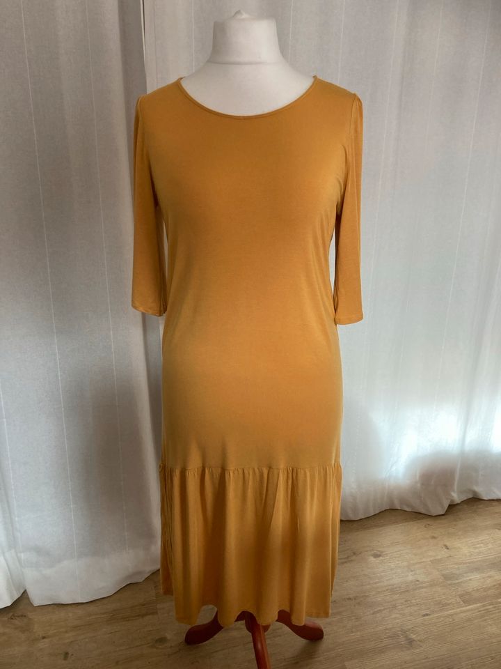 Noa Noa Maxi Kleid senfgelb Gr. M 38 jersey in Freiburg im Breisgau