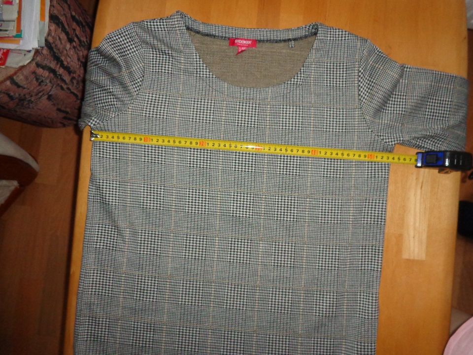 T -Shirt Gr.40-42 in Hamburg