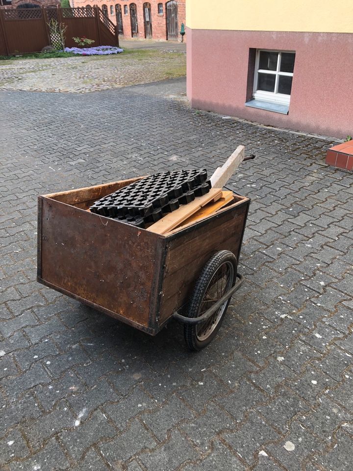 Handwagen Anhänger Moped Fahrrad in Rhinow