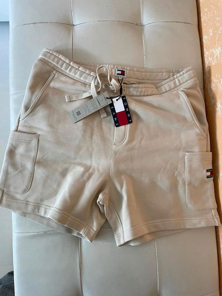 Wunderschöne Tommy Hilfiger Freizeithose. XL in Raunheim