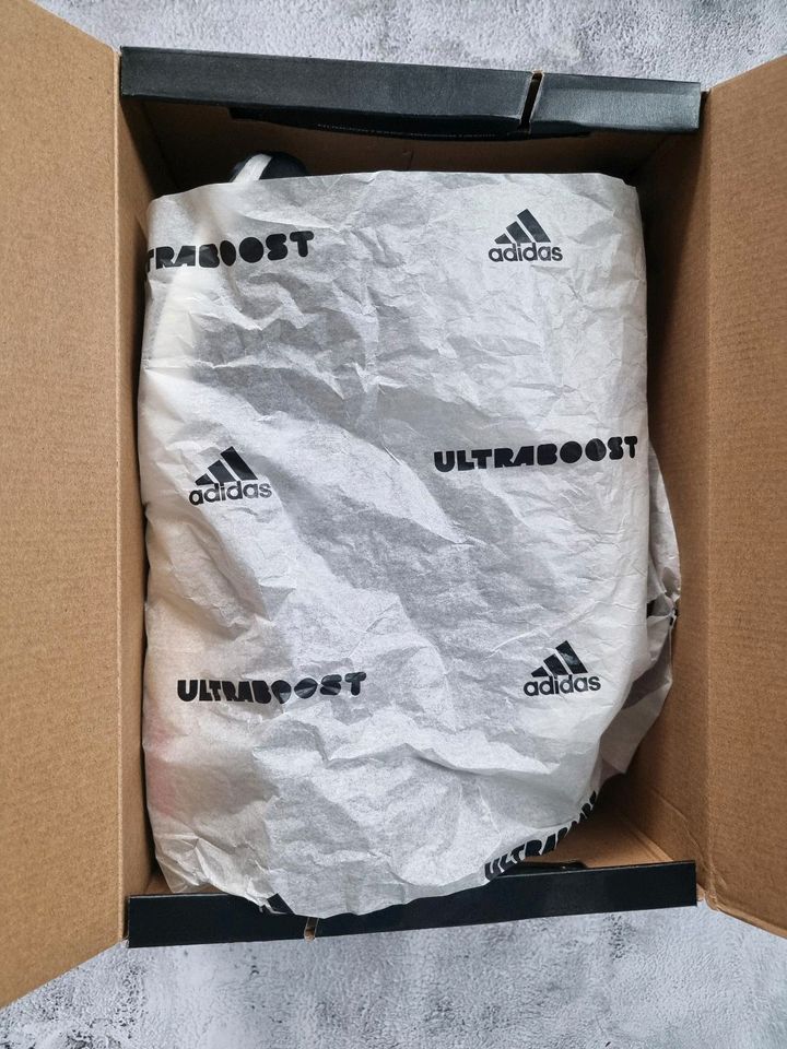 Adidas Ultraboost Ultra Boost DNA Tokyo Gr. 45 1/3 NEU! in Hannover