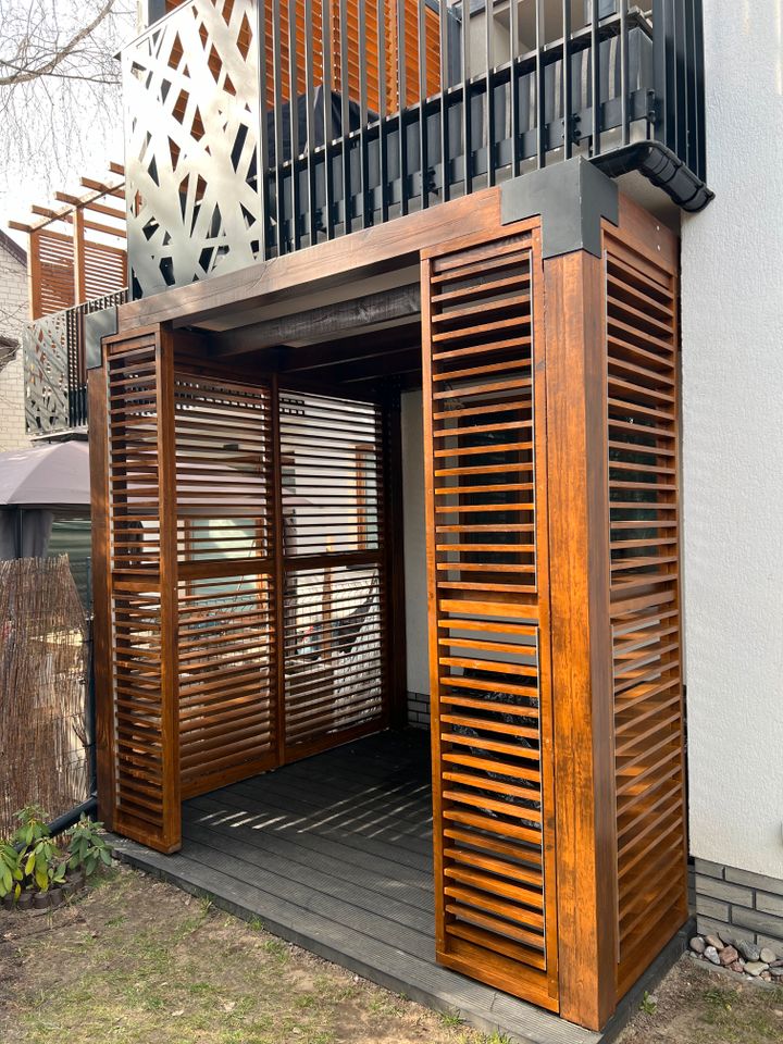 Rollläden für die Terrasse aus Holz in Stade