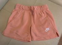 Nike Shorts kurze Hose apricot Gr. M 137-146 cm Bayern - Barbing Vorschau