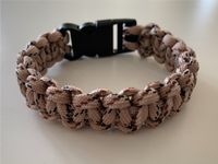 Survival Armband Paracord 550 in desert camo Sachsen-Anhalt - Gommern Vorschau