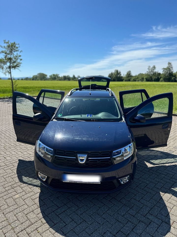 Dacia Logan MCV Navi Klima 8-fach bereift etc. in Vellmar