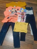 Mädchen Hosen Pullover Unterhemden Gr. 98/104 Set Essen - Altenessen Vorschau