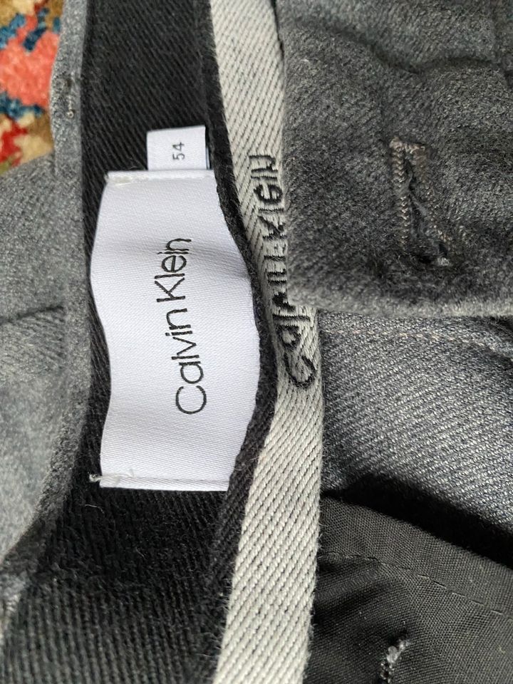 CALVIN KLEIN HERREN HOSE 54 in München