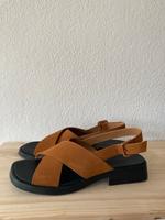 NEU Camper Dana Sandalen Schuhe Ledersandalen Leder Hessen - Offenbach Vorschau