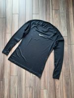 Nike Unterziehshirt sport langarm schwarz Grösse M gebraucht Niedersachsen - Harpstedt Vorschau