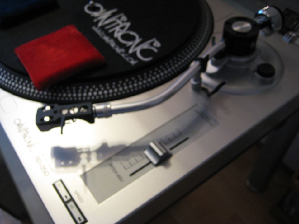 Plattenspieler Omnitronic BD-1350 Funktioniert. Verkauft wird wie in Ulm