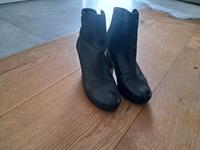 Lederschuhe Pumps Stiefeletten Schuhe Leder Größe 41 Bayern - Irlbach (an der Donau) Vorschau