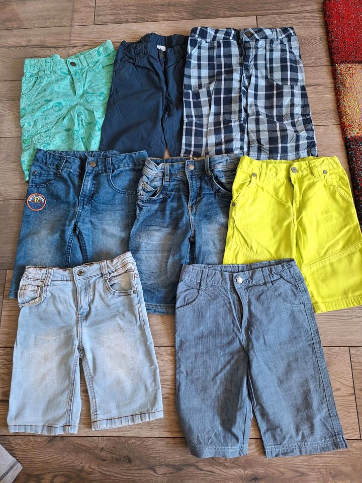 Jungen Shorts Größe 122 in Gladbeck