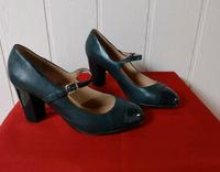 Spangen Pumps Grösse 38 von Kiomi Hessen - Wöllstadt Vorschau