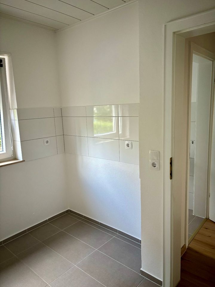 3 Zimmer Wohnung ( 80 m² ) in Watzenborn-Steinberg mit Garage in Pohlheim