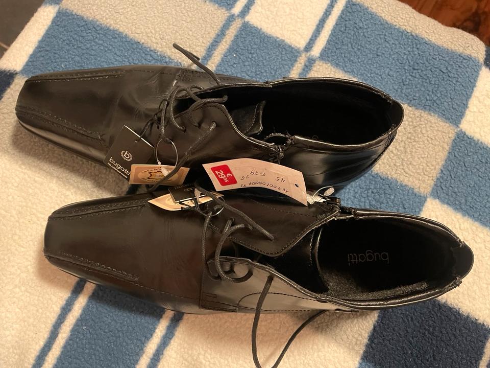 Herren Schuhe Bugatti Größe 45 in Bad Honnef