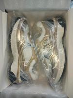 Chanel Sneaker Gold/Weiß Gr. 40- Komplettset Hamburg-Mitte - Hamburg Hammerbrook Vorschau