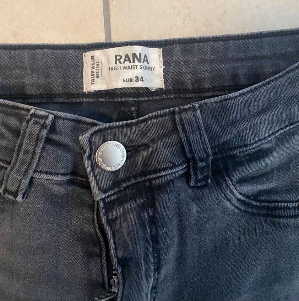 Top Jeans Tally Weijl RANA Gr. 34 anthrazit in Aachen