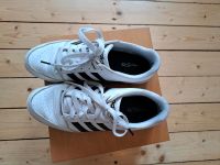 Adidas Sneaker schwarz-weiß oldschool Hessen - Gießen Vorschau