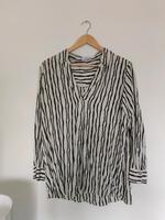 Mango Violeta Langarm Bluse, Zebra Muster, Gr. M (XL), neuwertig Rheinland-Pfalz - Limburgerhof Vorschau