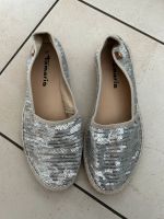 Tamaris Damen Espadrilles Silber Gr.39 Nordrhein-Westfalen - Hagen Vorschau