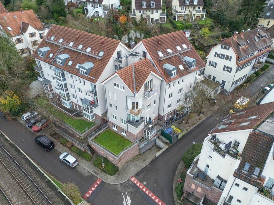 Idyllische 2-Zimmer-Wohnung im Hochparterre direkt am Neckar gelegen mit Tiefgaragenstellplatz in Heidelberg