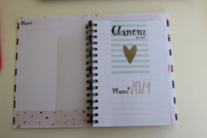 Planer Kalender 2024 ★ Glamour Korsch Verlag NEU schwarz pink in Rellingen