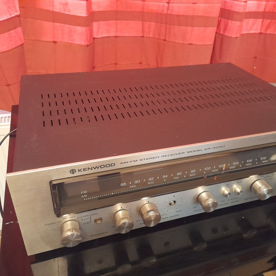 Kenwood KR-3090 Vintage Receiver teildefekt, zur Revision! in Varel