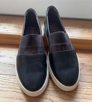 Esprit Damen Schuhe Slipper schwarz/braun Gr. 41 NEU! Sachsen - Pegau Vorschau