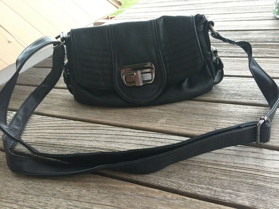 Handtasche Damenhandtasche Umhängetasche NANUCCI in Bayern - Olching | eBay  Kleinanzeigen ist jetzt Kleinanzeigen