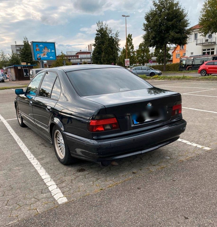 BMW 5er 528i in Esslingen
