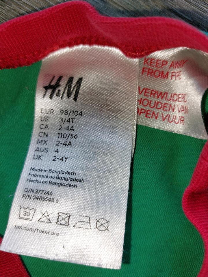 Schlafanzug Weihnachtselfe Größe 98/104 von H&M in Twistetal