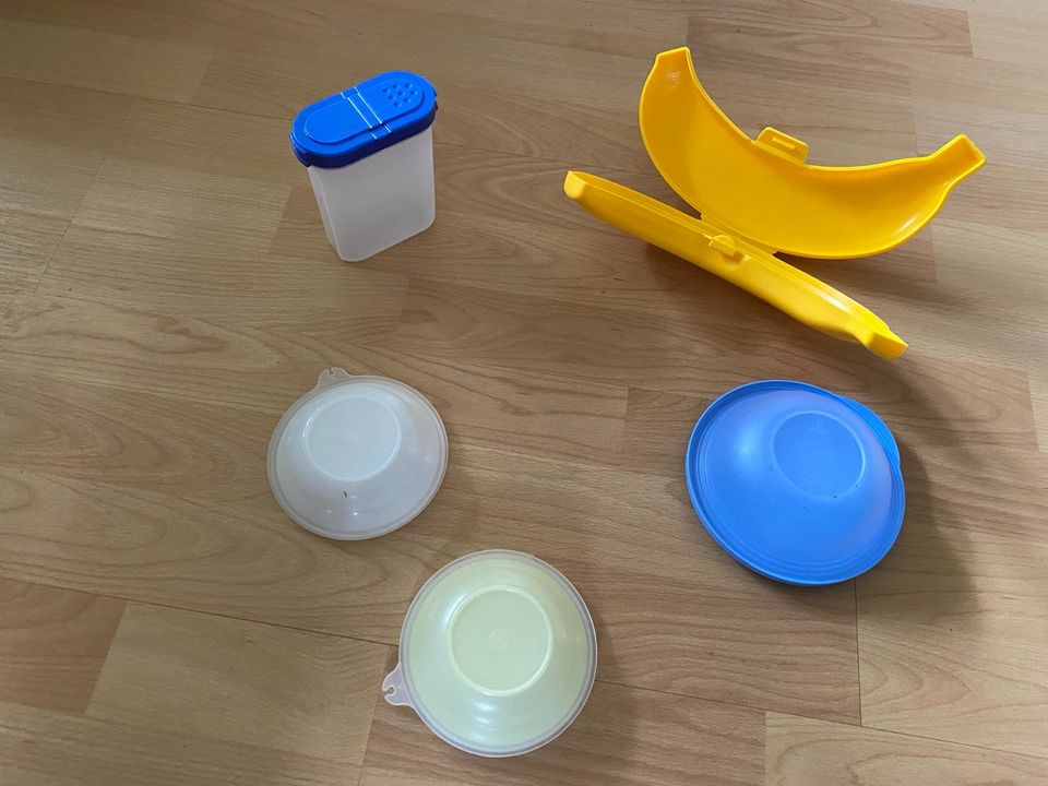 Tupperware ;die Bananenbox ist schon weg) in Sarstedt