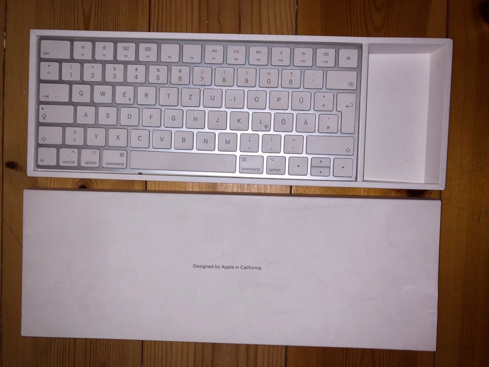 Apple Magic Keyboard mit Lightening-Anschluss in Berlin
