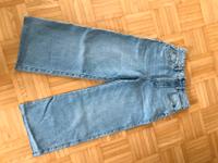 WIE NEU: TOP STRADIVARIUS JEANS hell, Gr. 34, toller Schnitt Baden-Württemberg - Trossingen Vorschau