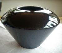 Vase schwarz mit ausgefallen Design und Flair Kr. Landshut - Furth Vorschau