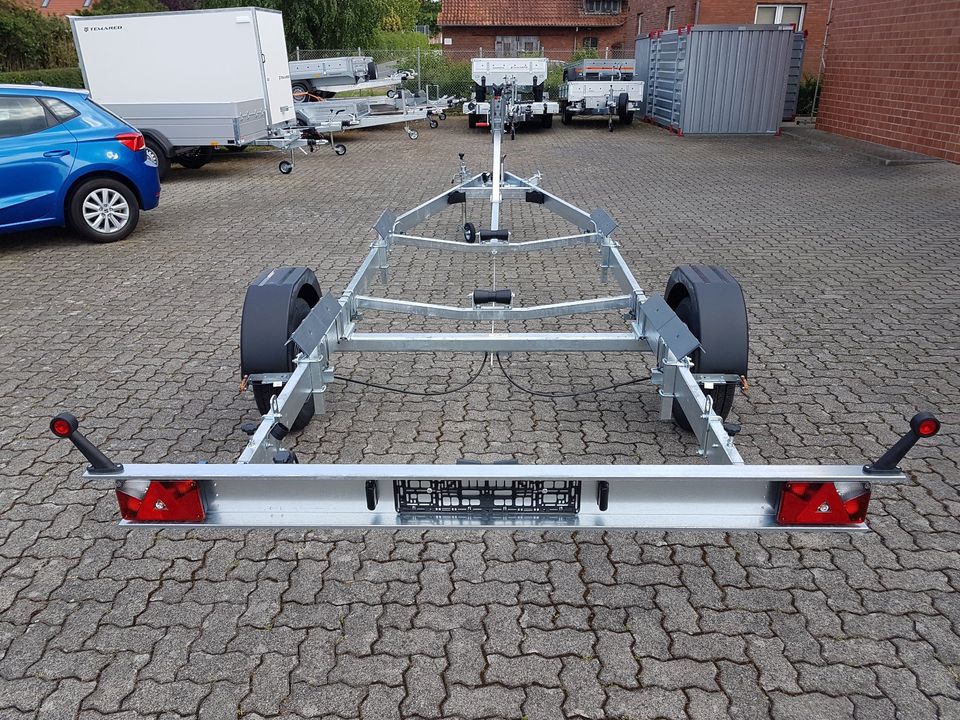 Temared Boat B15/076/21 V 1,5t <6,5m Bootsanhänger Bootstrailer in Lüdersfeld