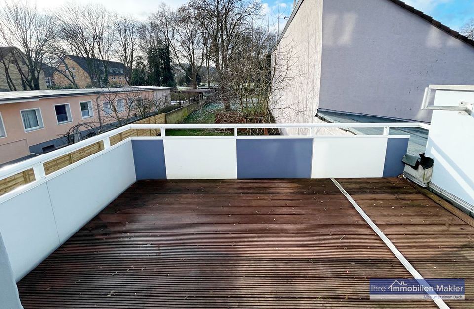 Saniertes Mehrfamilienhaus mit Ausbaureserven im Dachgeschoss in Essen in Essen