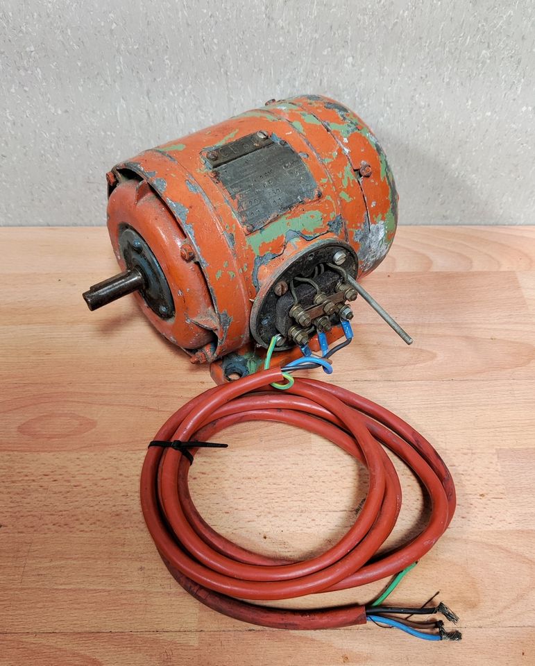 AEG AM 90 L Elektromotor Drehstrommotor Motor 1000 W 2,2 Elektrim in Castrop-Rauxel