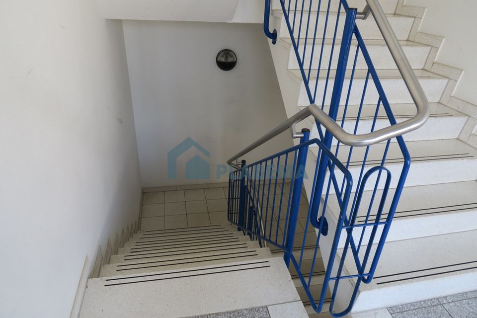 Stilvolles Wohnen mit Balkon und Komfort:  Großzügiges 1-Zimmer-Apartment mit Einbauküche in Schwerin